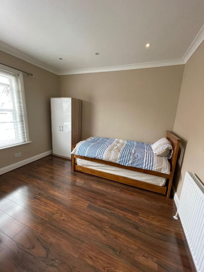 4 Bedroom House 10 Mins Walk To The Beach And Less Than A Mile From Bournemouth Main Station Zewnętrze zdjęcie