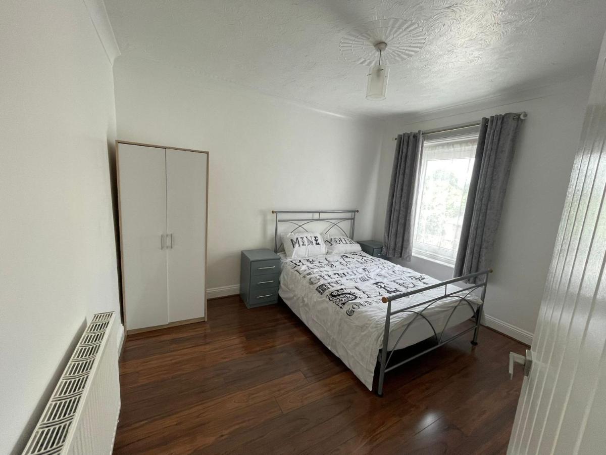 4 Bedroom House 10 Mins Walk To The Beach And Less Than A Mile From Bournemouth Main Station Zewnętrze zdjęcie