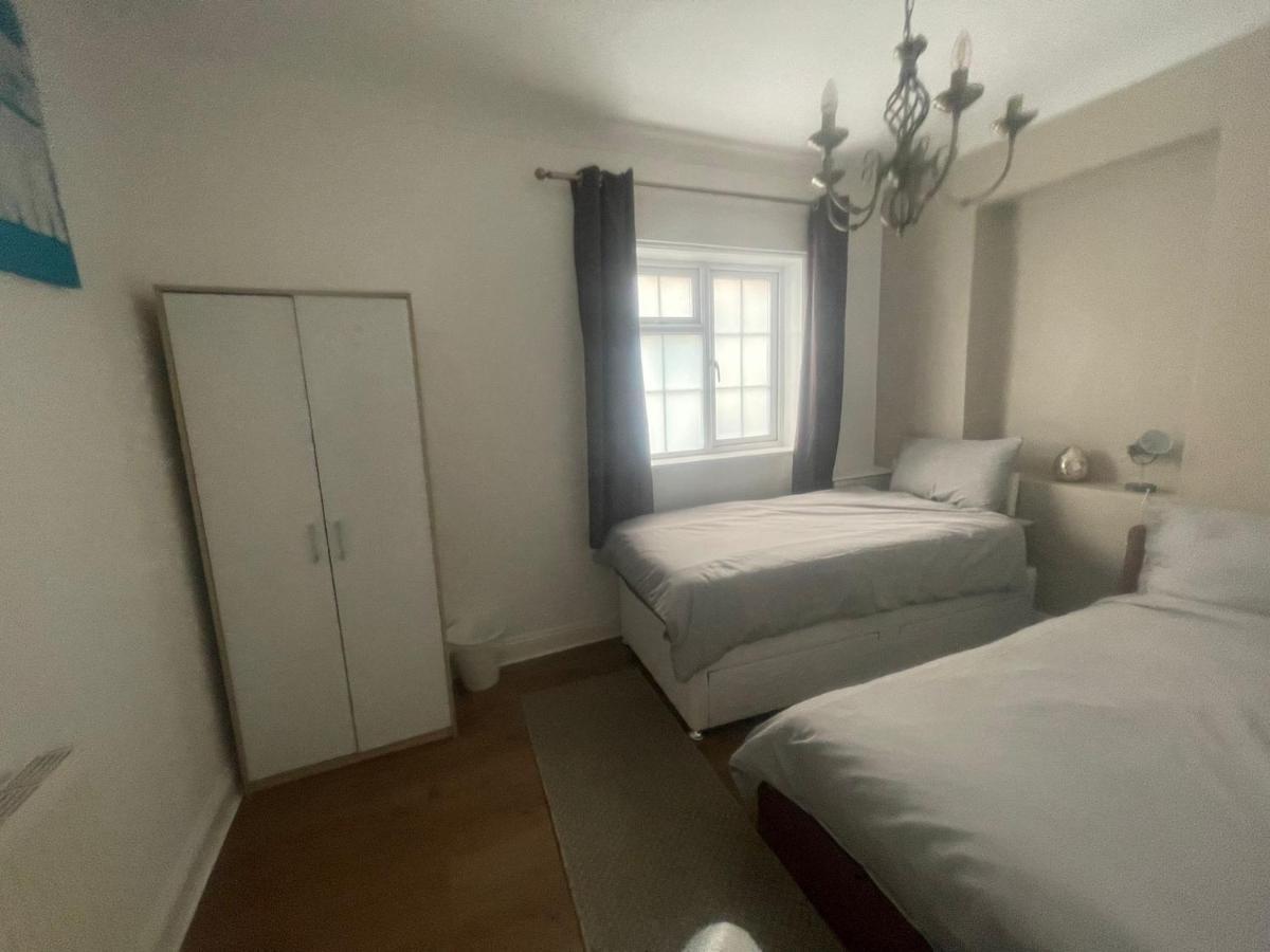 4 Bedroom House 10 Mins Walk To The Beach And Less Than A Mile From Bournemouth Main Station Zewnętrze zdjęcie