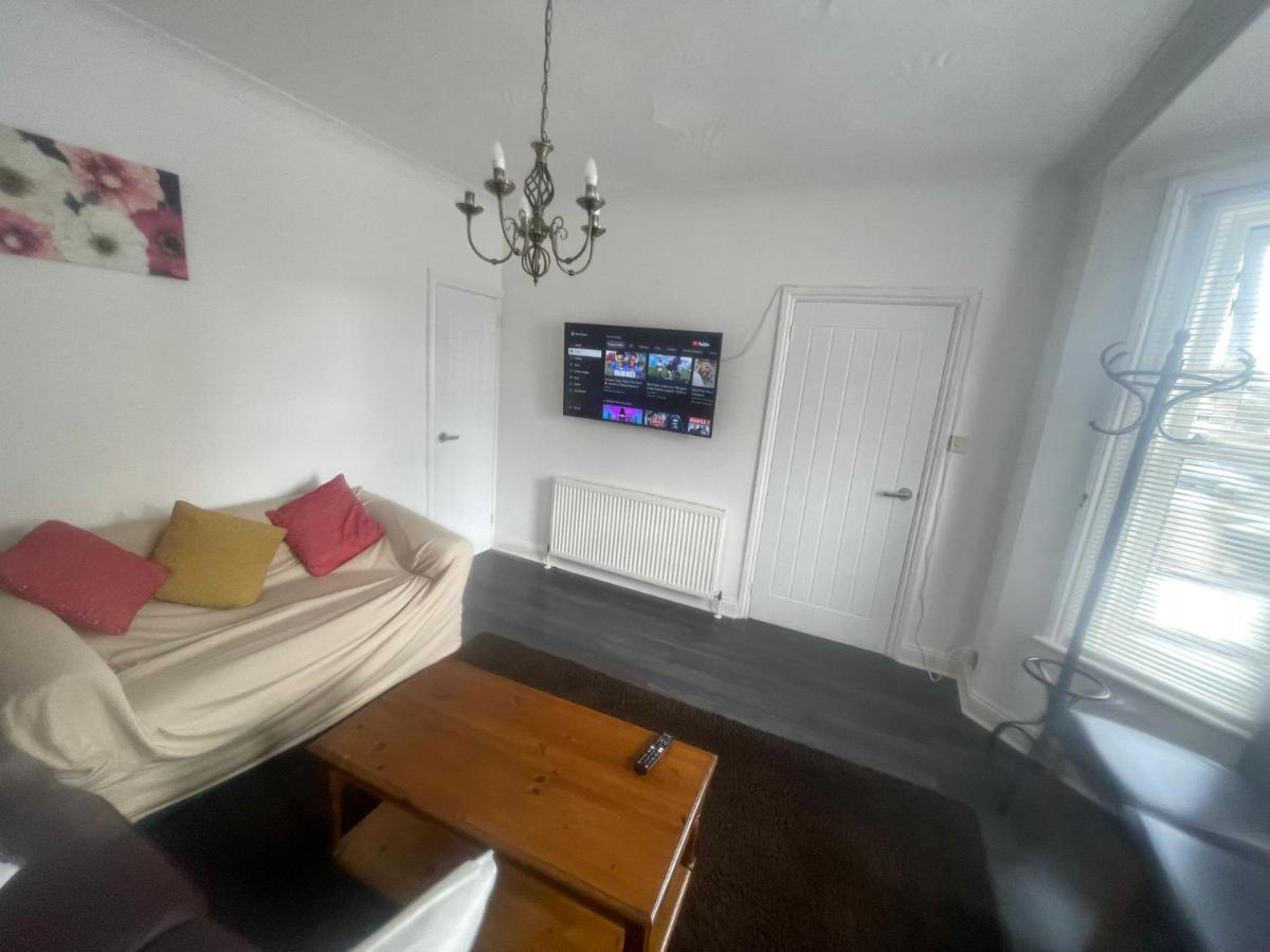 4 Bedroom House 10 Mins Walk To The Beach And Less Than A Mile From Bournemouth Main Station Zewnętrze zdjęcie